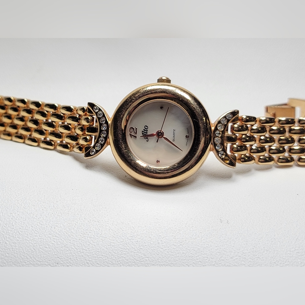 ALTO Women's Watch - Picture 13 of 16